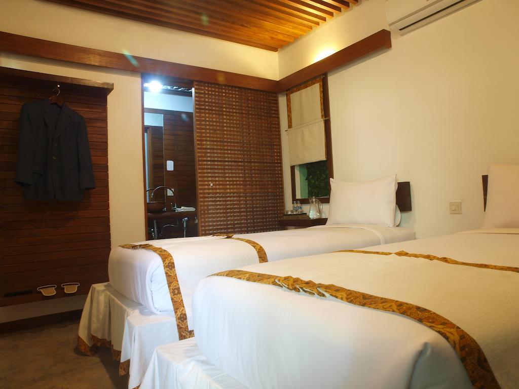 Flores Gallery Hotel Bandung Exteriér fotografie