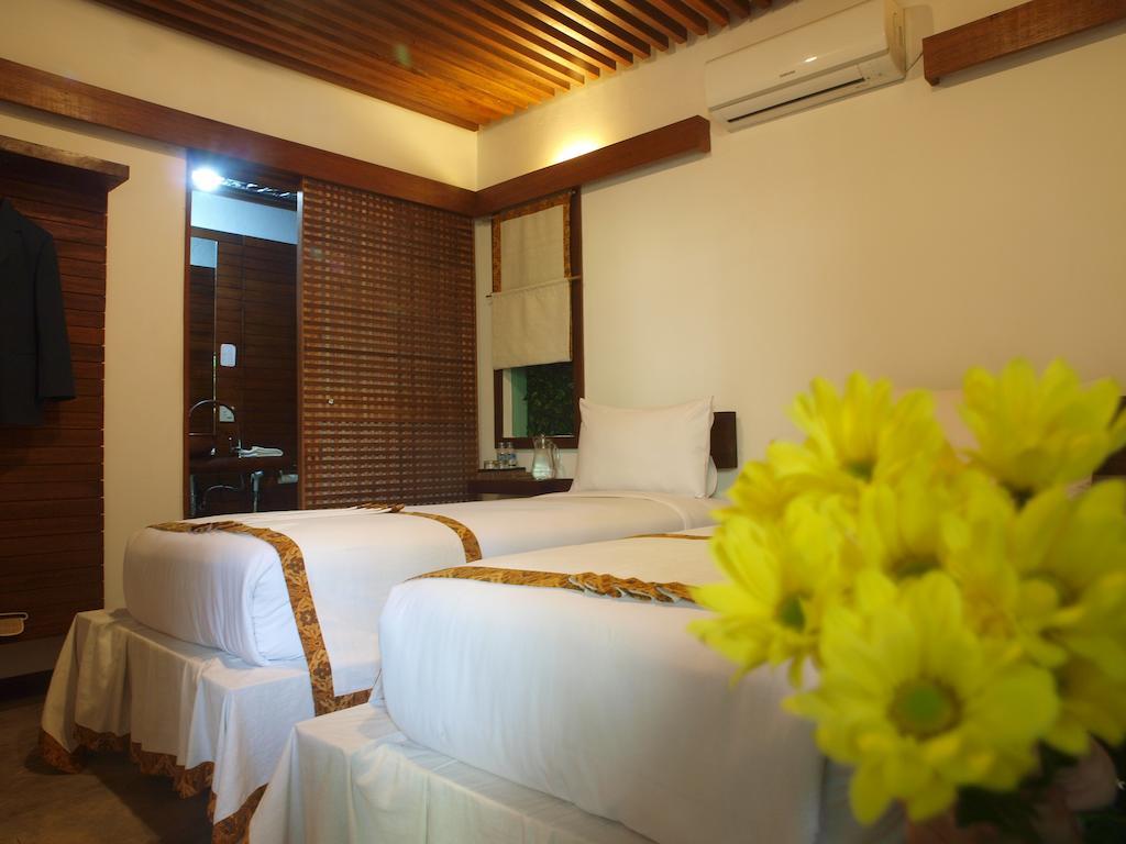 Flores Gallery Hotel Bandung Exteriér fotografie